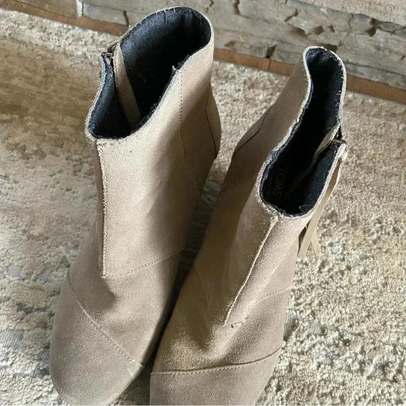 Toms Desert Tan Wedge Suede Leather Booties Ankle Boots Zip Up: 10 - Picture 8 of 10